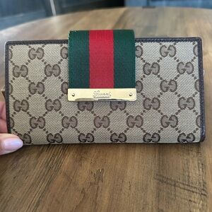 Gucci wallet